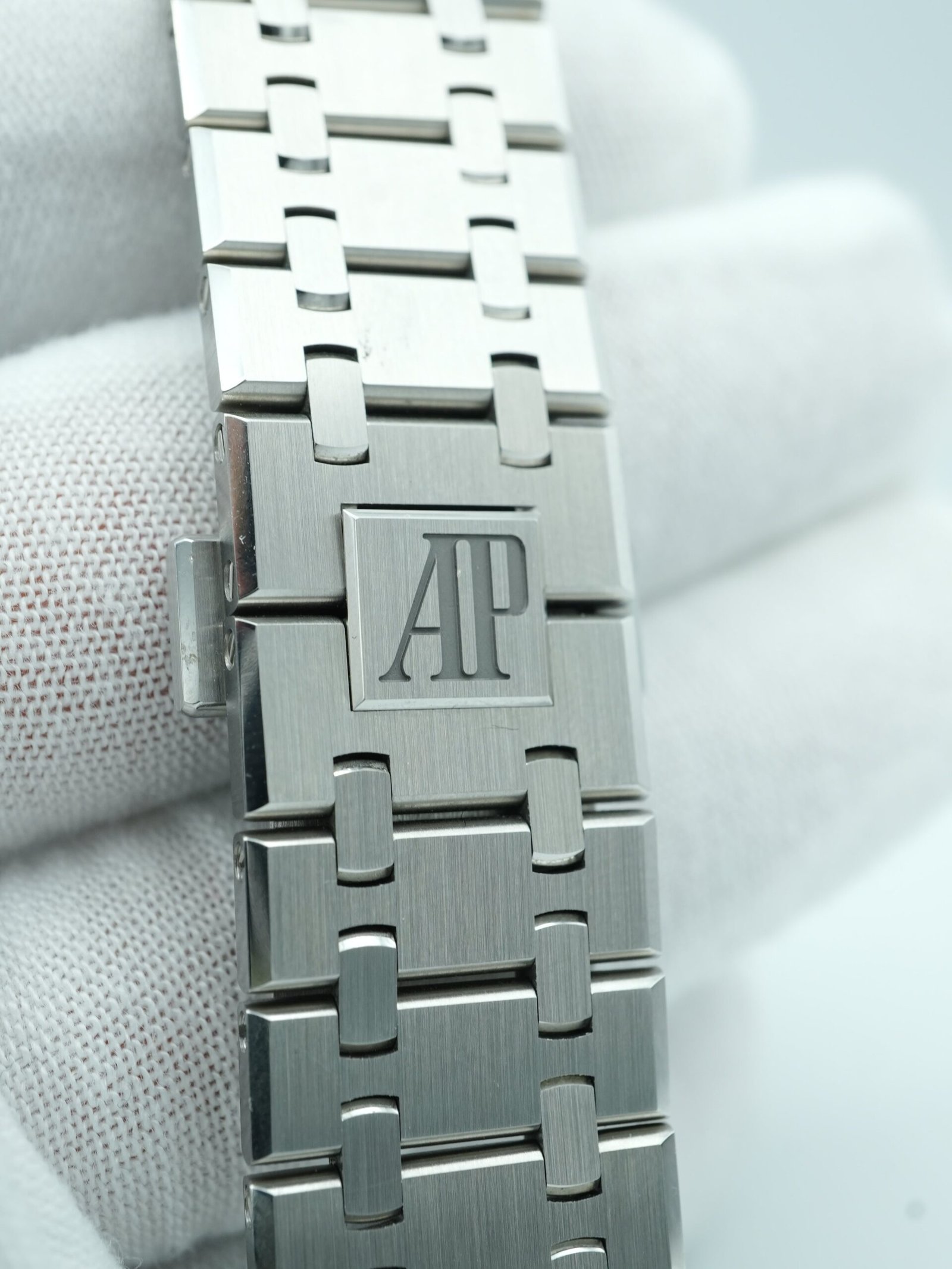 Audemars Piguet Royal Oak 41 mm / 50th Anniversary Green - Image 5