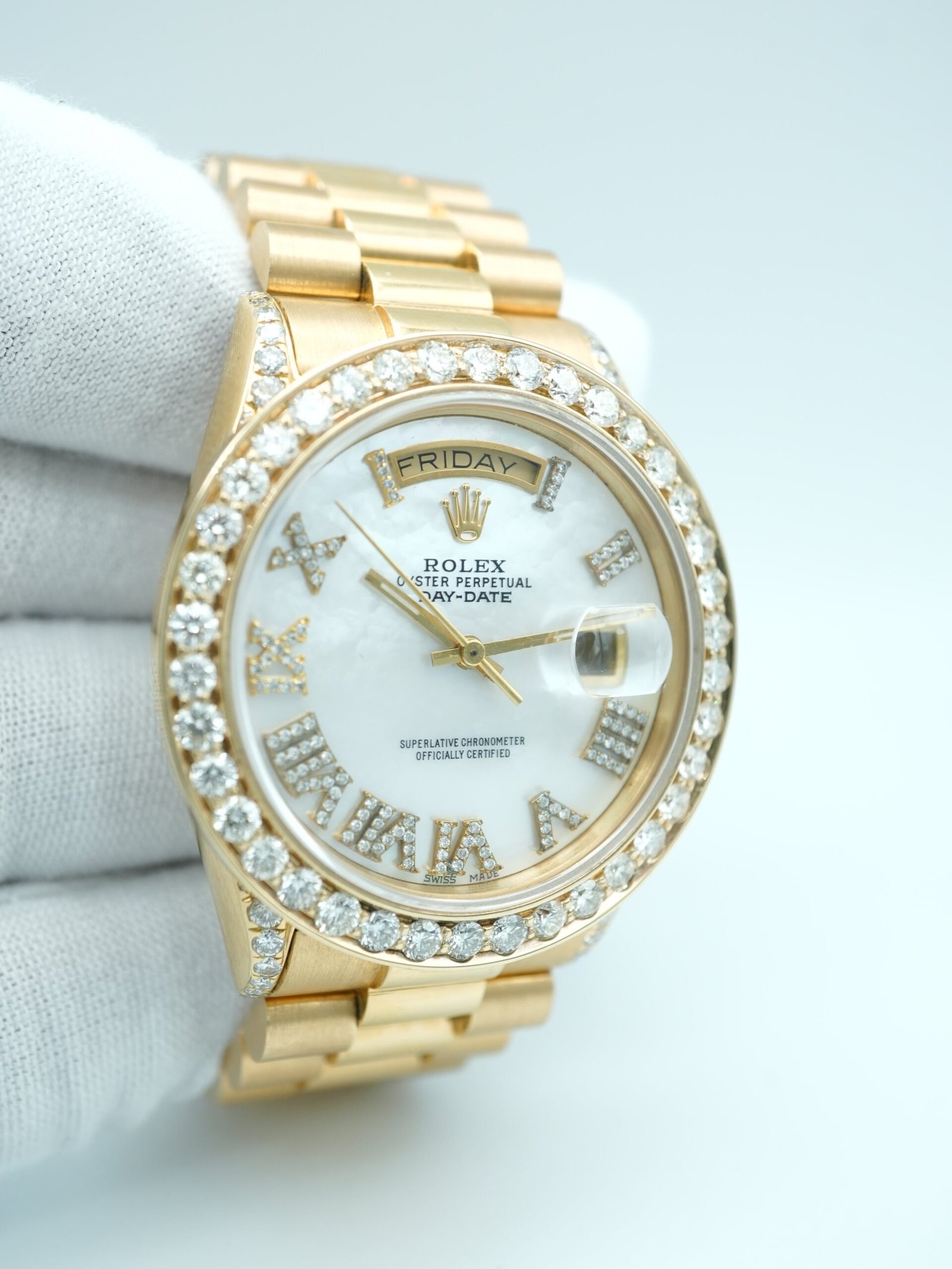Rolex Day-Date 36 mm / Yellow Gold Diamond – President - Image 5
